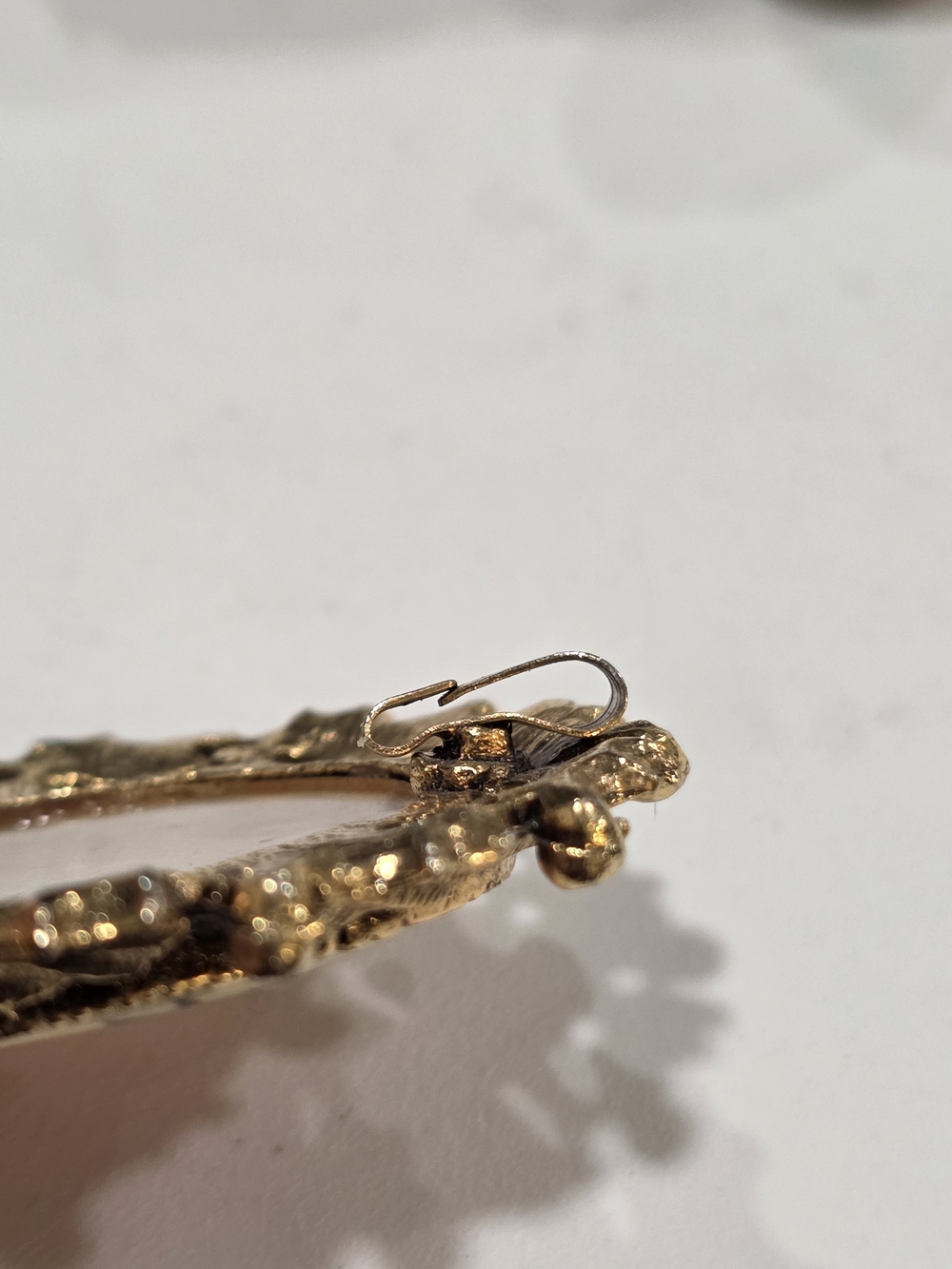 Vintage Gold-Tone Pendant with Red Poinsettia & Bow - Picture 4 of 4